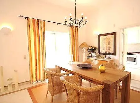Sleeps 6 With Pool Air Con And Wifi فالي دو لوبو